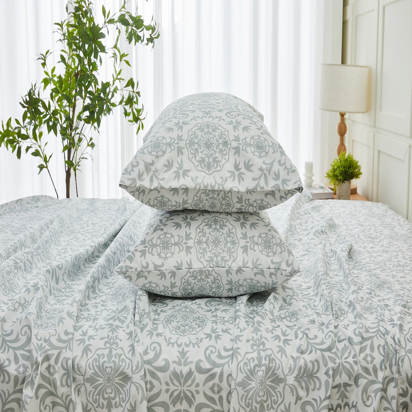 Kathy Ireland Extra Soft Printed 4 Piece Sheet Set