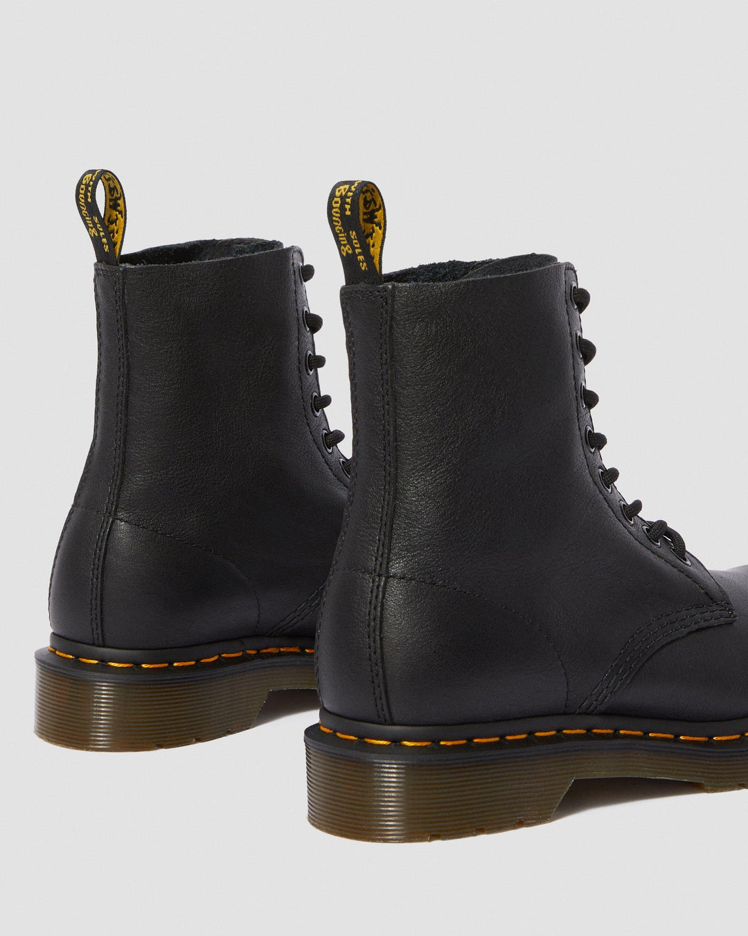 Unisex Dr. Martens 1460 Pascal Virginia Leather Lace Up Boots