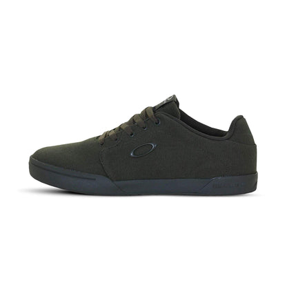 Oakley Men's Canvas Flyer