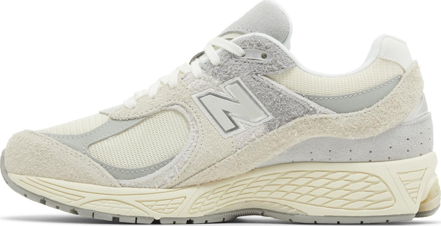 New Balance Men's 2002R 'Linen' Sneakers