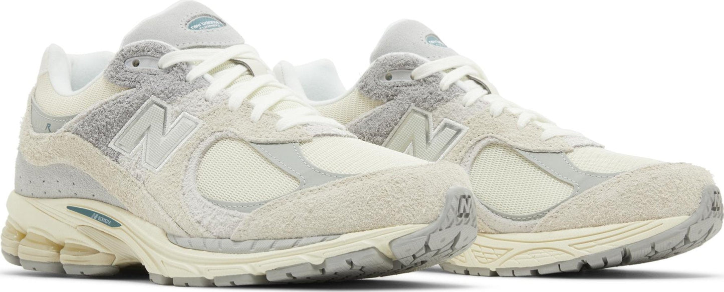New Balance Men's 2002R 'Linen' Sneakers