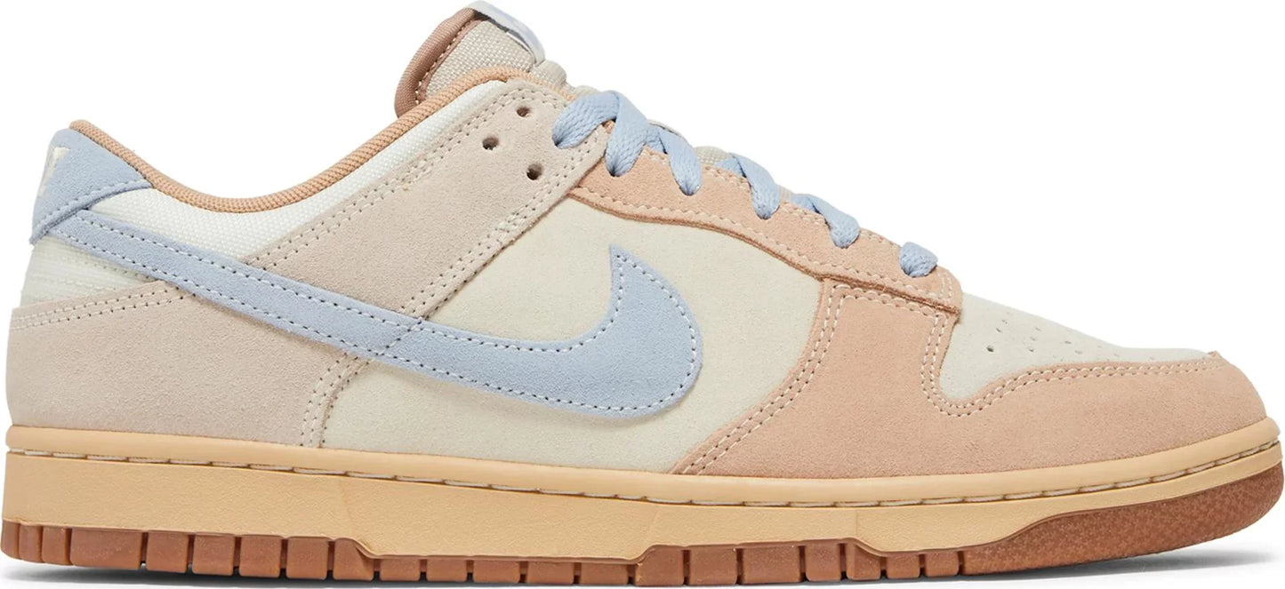 Nike Men's Dunk Low Sneakers