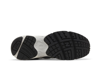 New Balance Men's 725 Sneakers