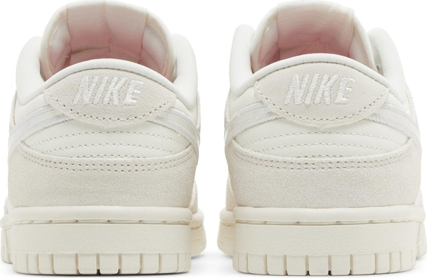 Nike Women's W Dunk Low Sneakers