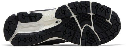 New Balance Men's 2002R 'Magnent Lead' Sneakers