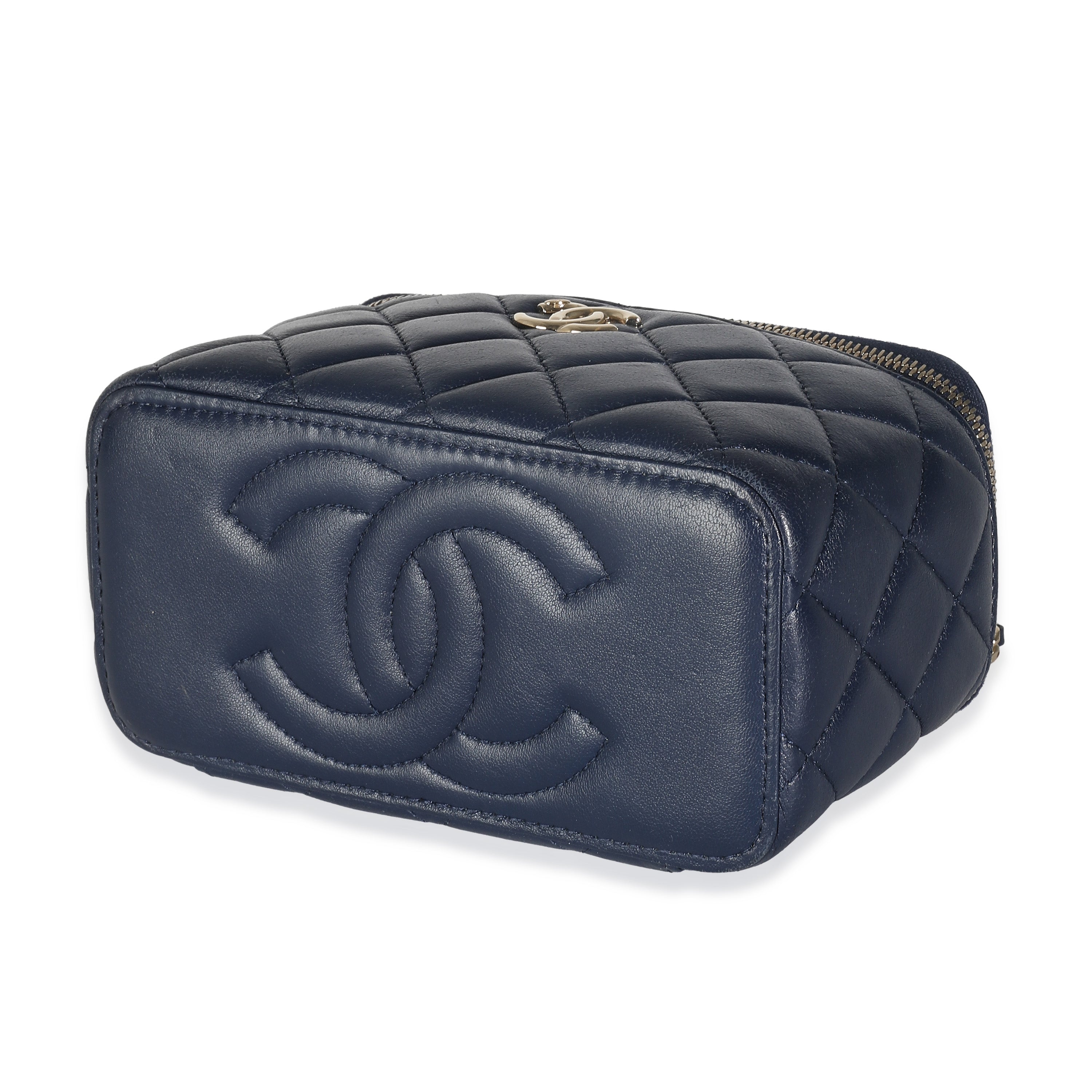 CHANEL ケース♡ Chanel Women's Navy Quilted Lambskin Top Handle Vanity Case With