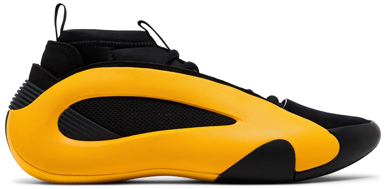 Core Black/Yellow/Core Black-