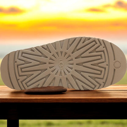 UGG Women's Disquette Slippers