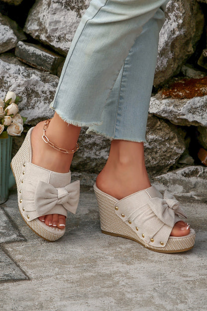 Threaded Pear Nyomi Studded Wedge Platform Slippers