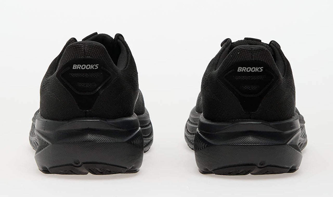 Brooks Men's Ghost 17 Sneakers