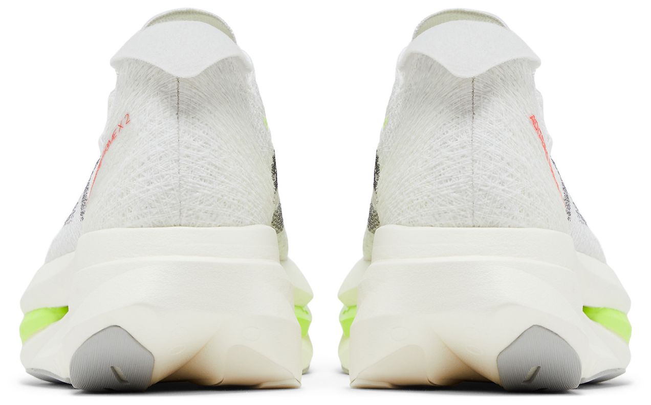 Ftwwht/Cblack/Lucred-