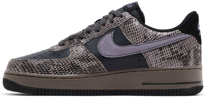 Nike Men's Air Force 1 '07 Lv8 'Off Noir Snakeskin' Sneakers