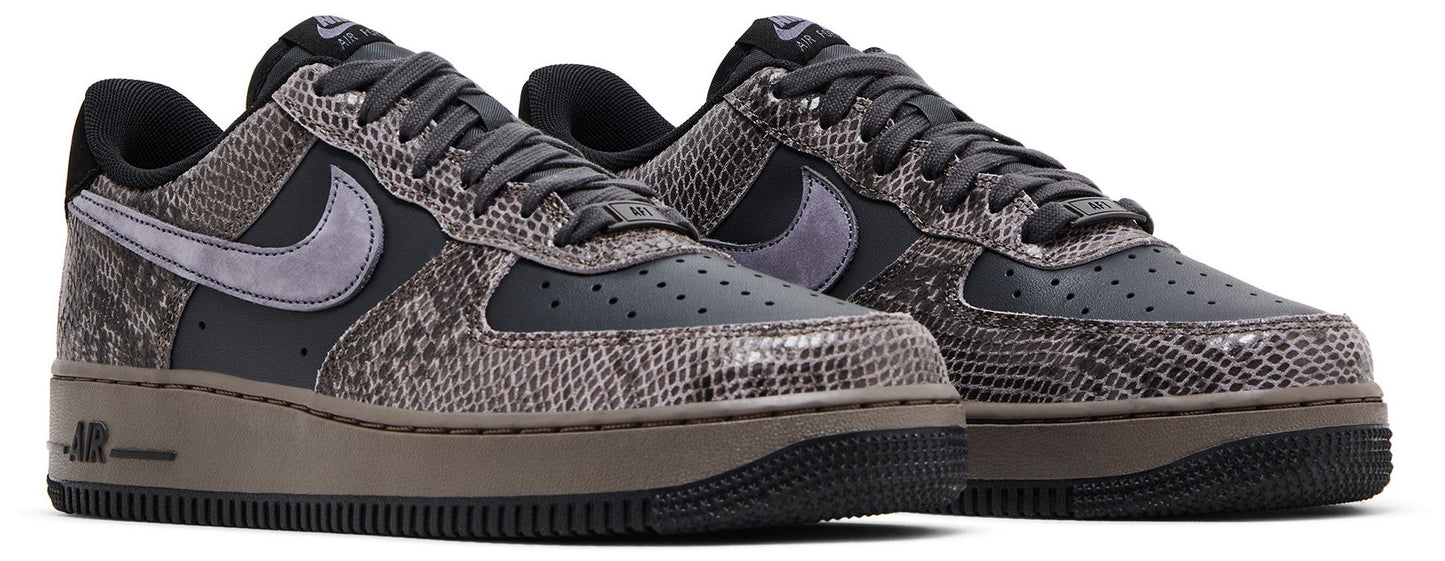 Nike Men's Air Force 1 '07 Lv8 'Off Noir Snakeskin' Sneakers