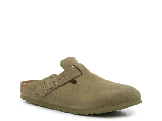 olive green-