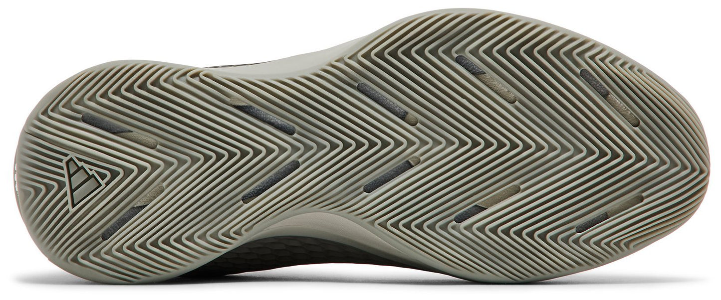 Metallic Grey/Dove Grey/Cloud White-