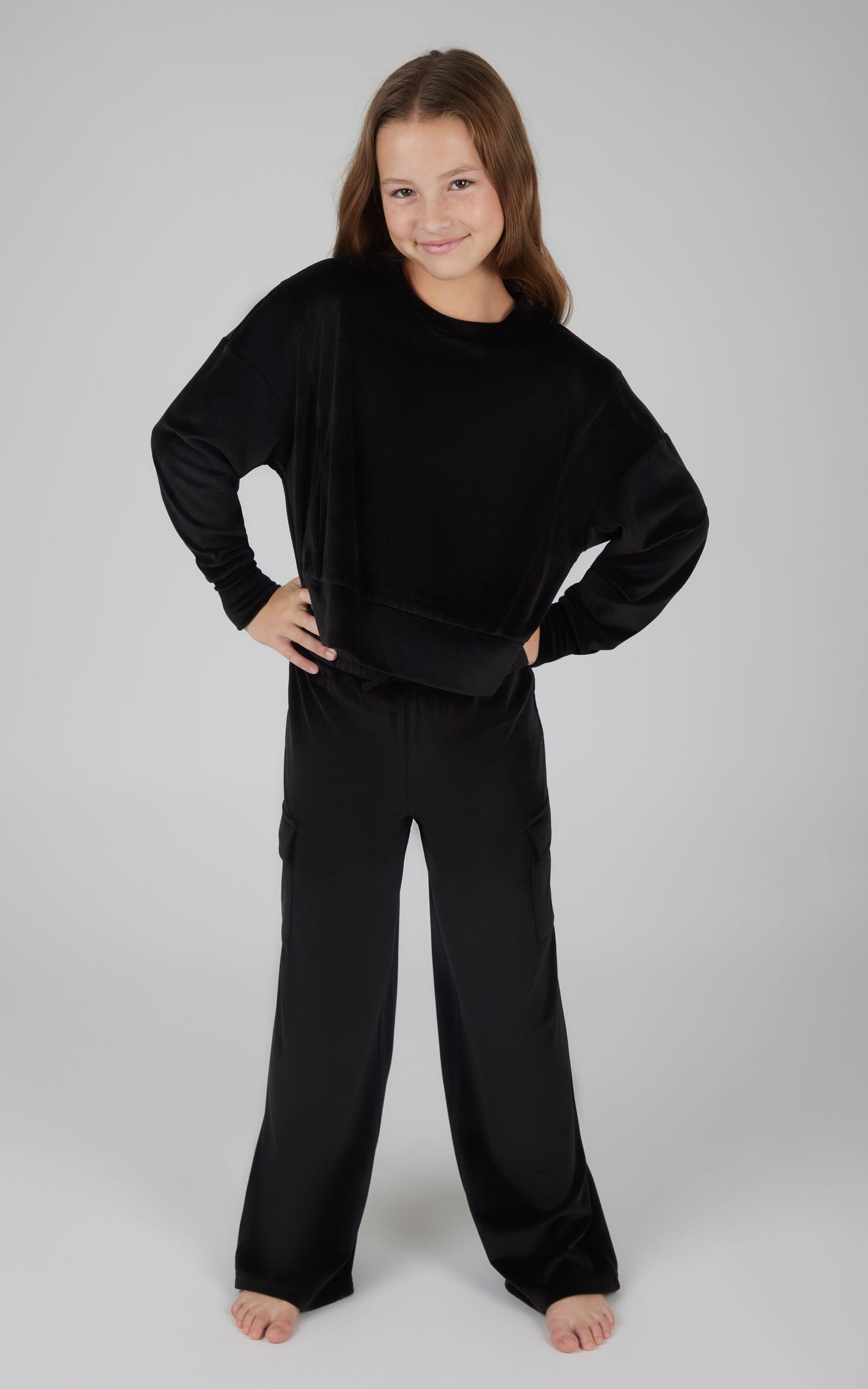 Girls Velour  Crew Pullover With Cargo Pocket Pant