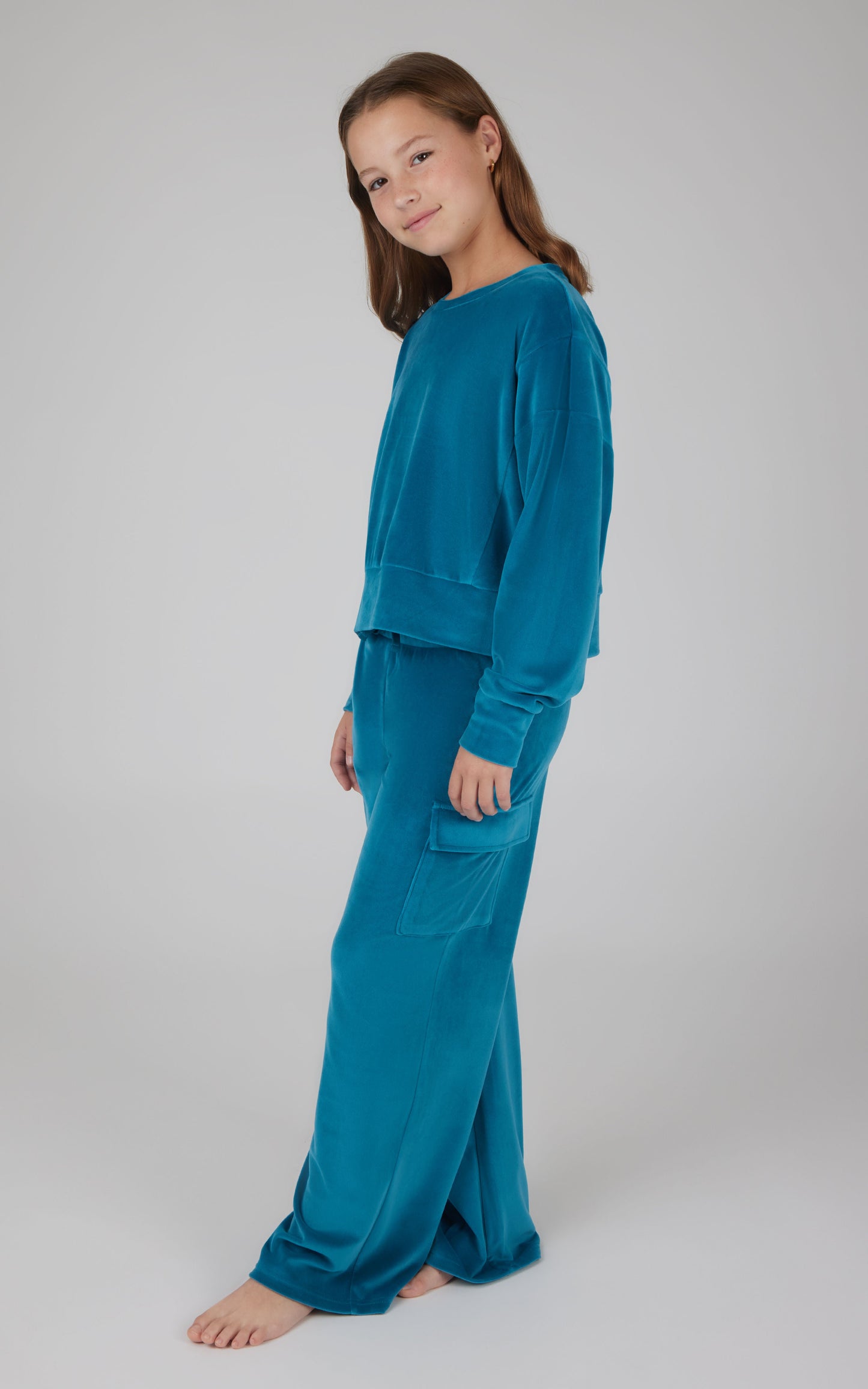 Girls Velour  Crew Pullover With Cargo Pocket Pant