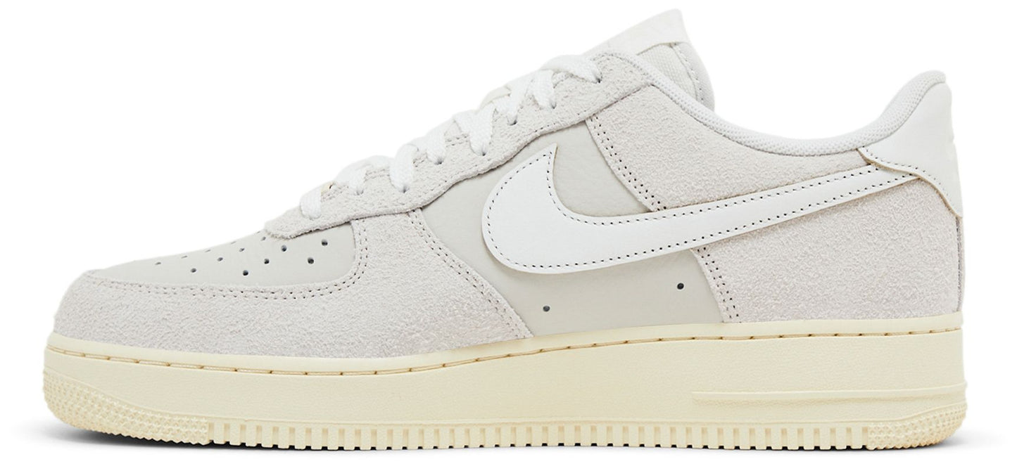 Nike Men's Air Force 1 '07 Lx - HF2897-001