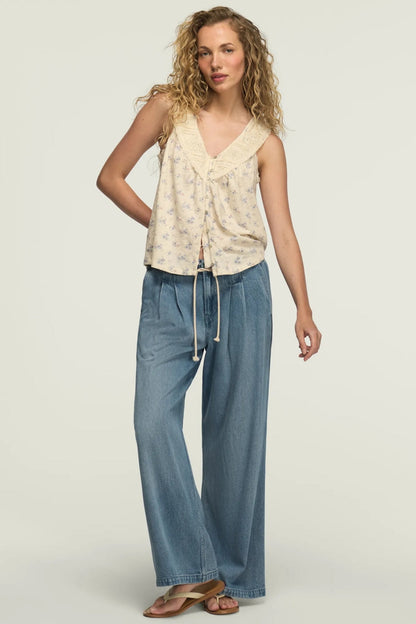 Lucky Brand Women's Lace Yoke V Neck Top - Cream Floral