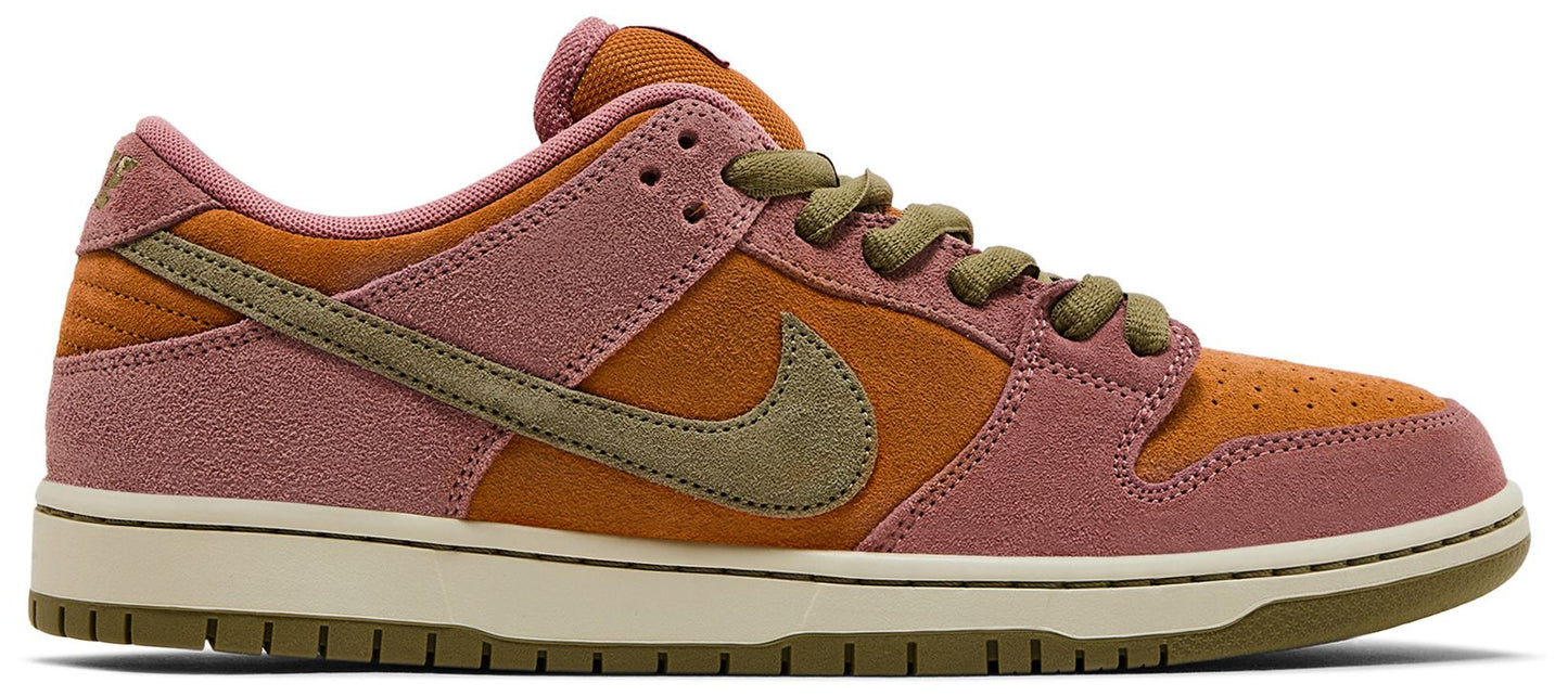 Nike Men's Sb Dunk Low 'Red Stardust'