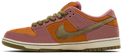 Nike Men's Sb Dunk Low 'Red Stardust'