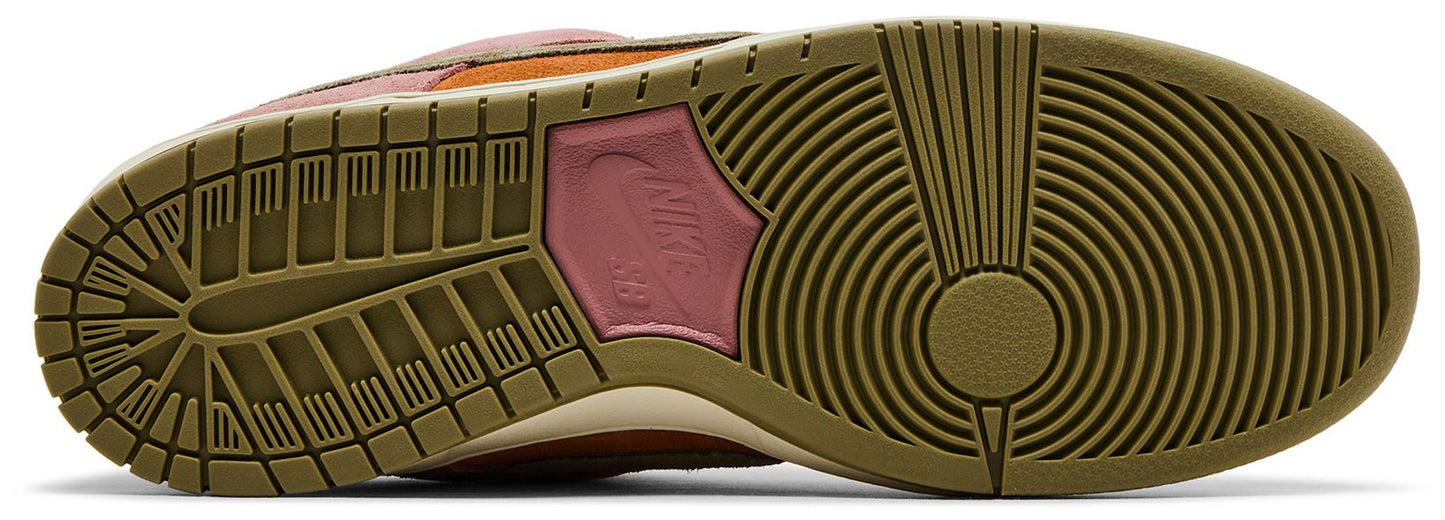 Red Stardust / Neutral Olive / Monarch / Coconut Milk-