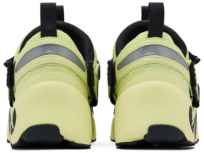 [hq2164-302] Womens Air Jordan Trunner Lx 'luminous Green'