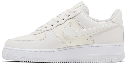 [hq3905-001] Womens Nike Air Force 1 '07 Rec 'phantom Sail'