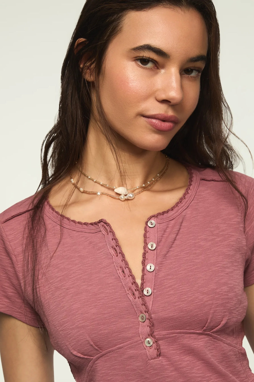 Lucky Brand Women's Crochet Trim Short Sleeve Henley - Lilas