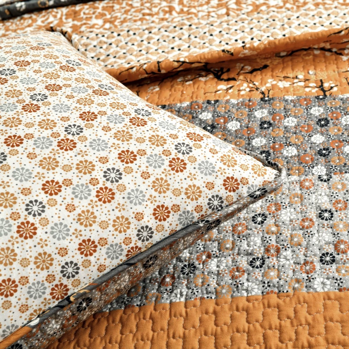 Royal Empire Quilt Set