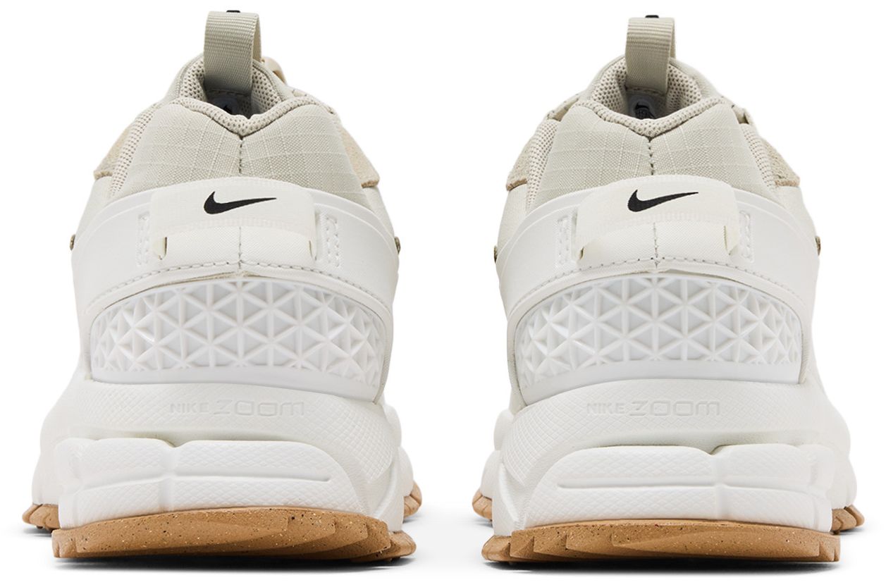 Nike Women's Zoom Vomero 5 Roam Sail/Light Stone/Gum