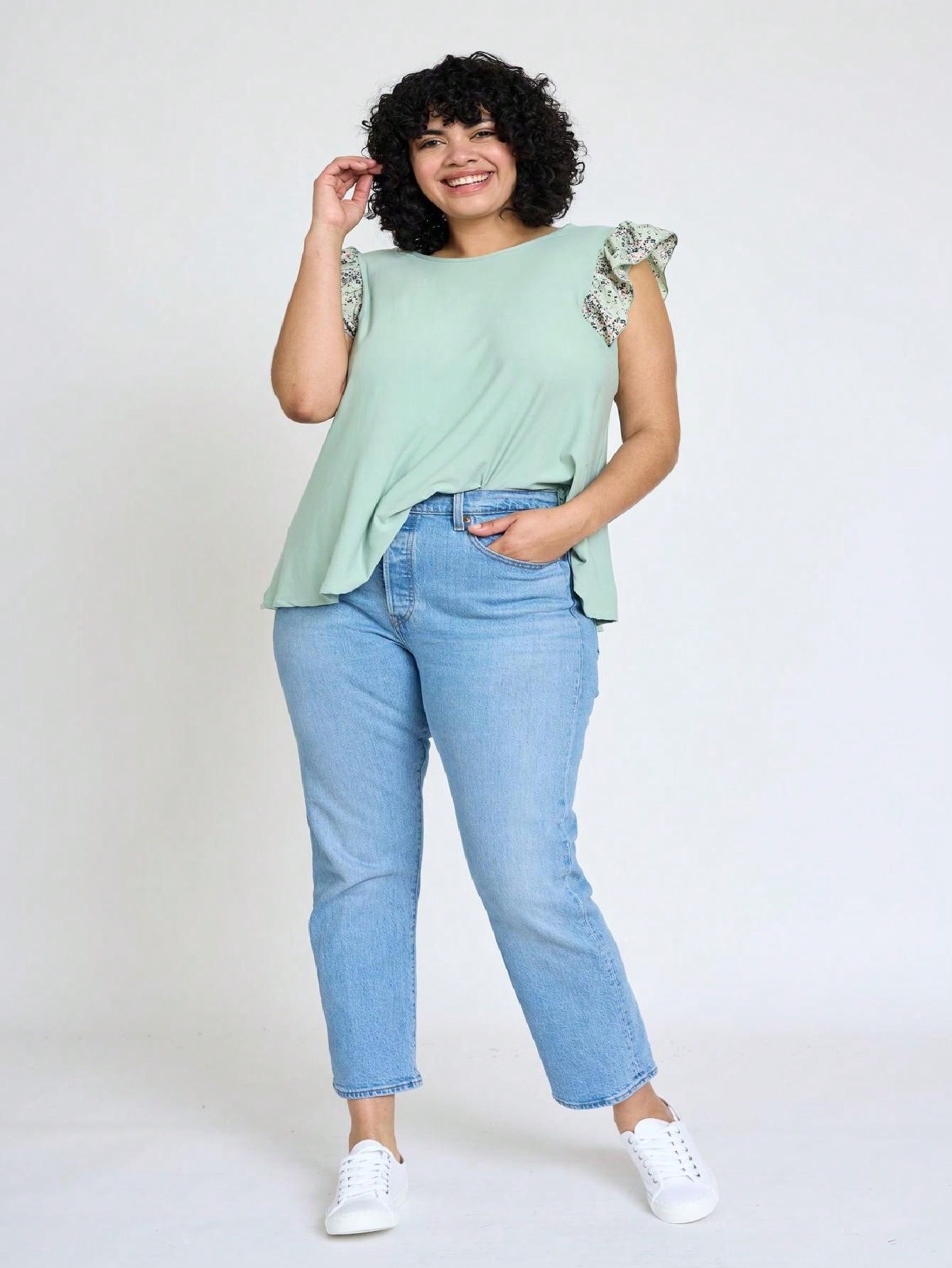 Contrast Ruffle Trim Floral  Flutter Cap Sleeve Top For Leggings Shorts And Jeans  | 7 Colors | S-3X