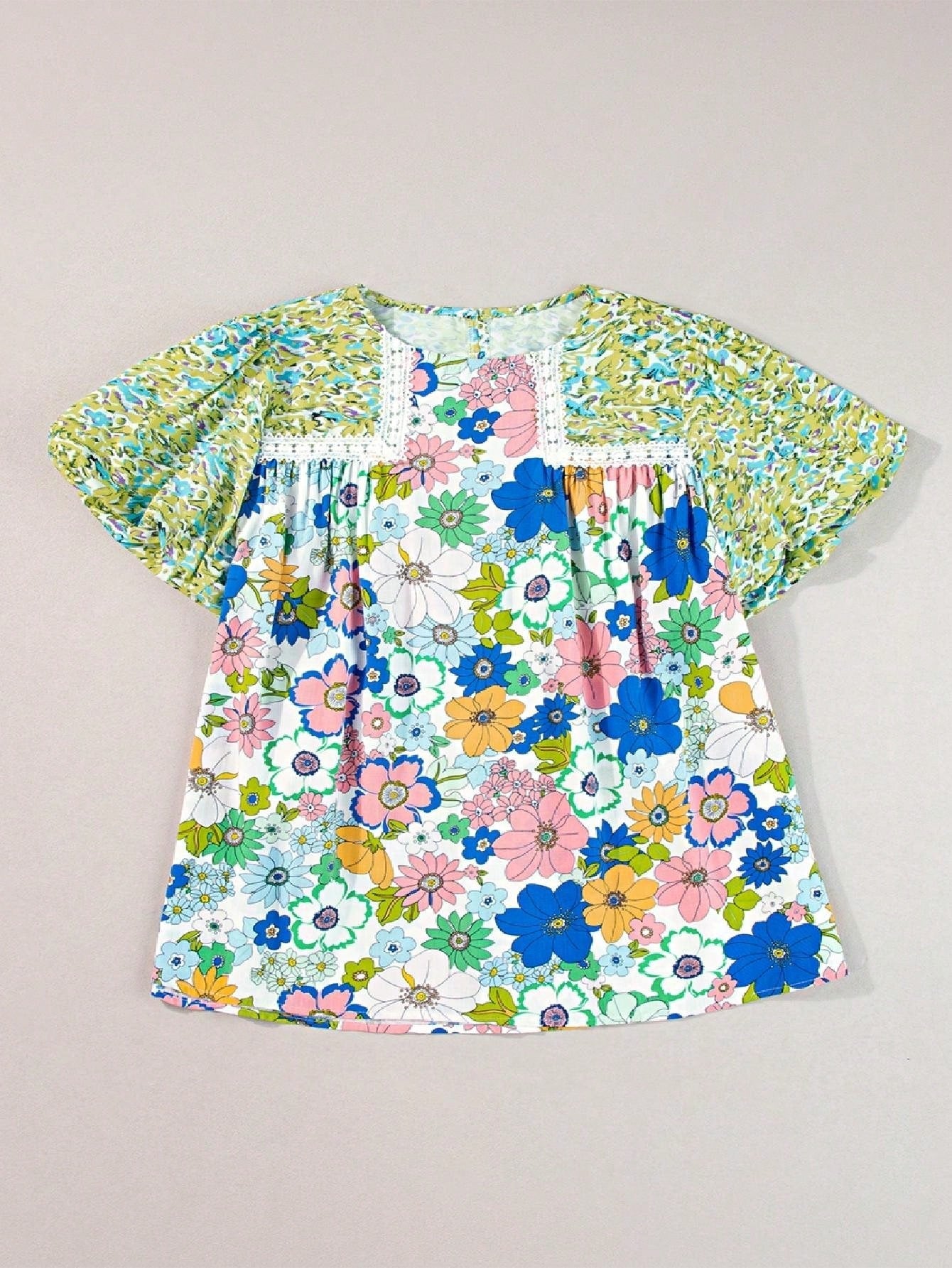 Boho Retro Green Floral Crochet Trimmed Viscose Back Pleated 60's Viscose Soft Top Shirt Blouse