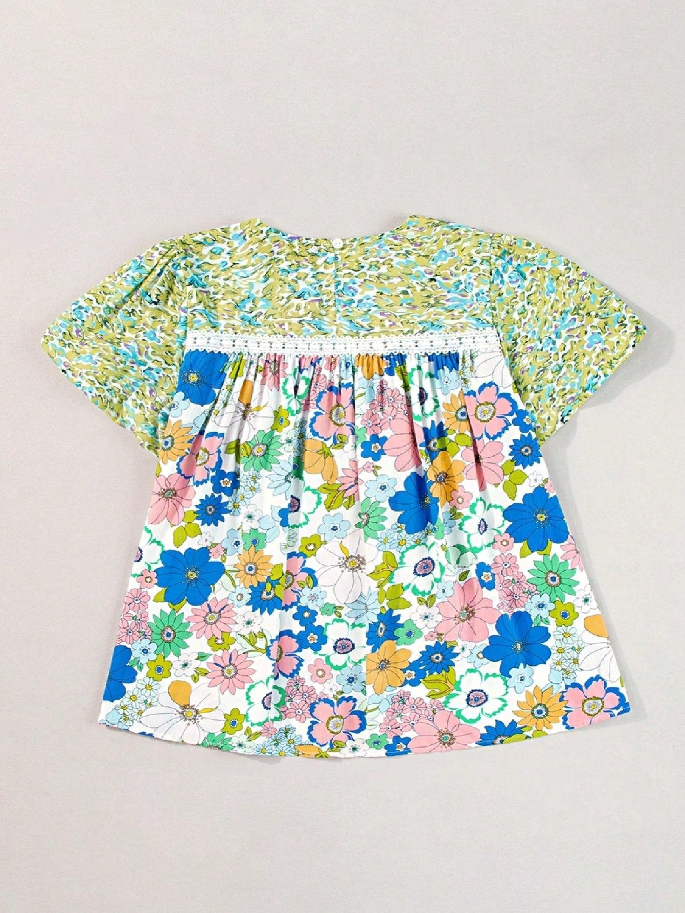 Boho Retro Green Floral Crochet Trimmed Viscose Back Pleated 60's Viscose Soft Top Shirt Blouse