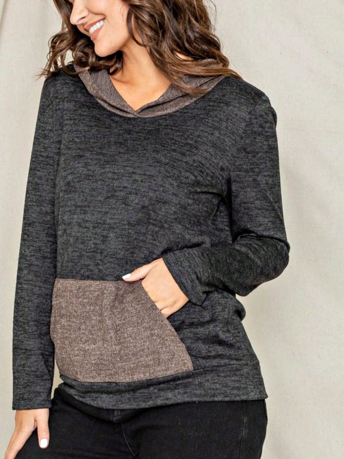 Women's Stylish Long Sleeve Knitted Fabric Top With Plaid Contrast Panel And Drawstring Detail Casual Regular Length Blouse