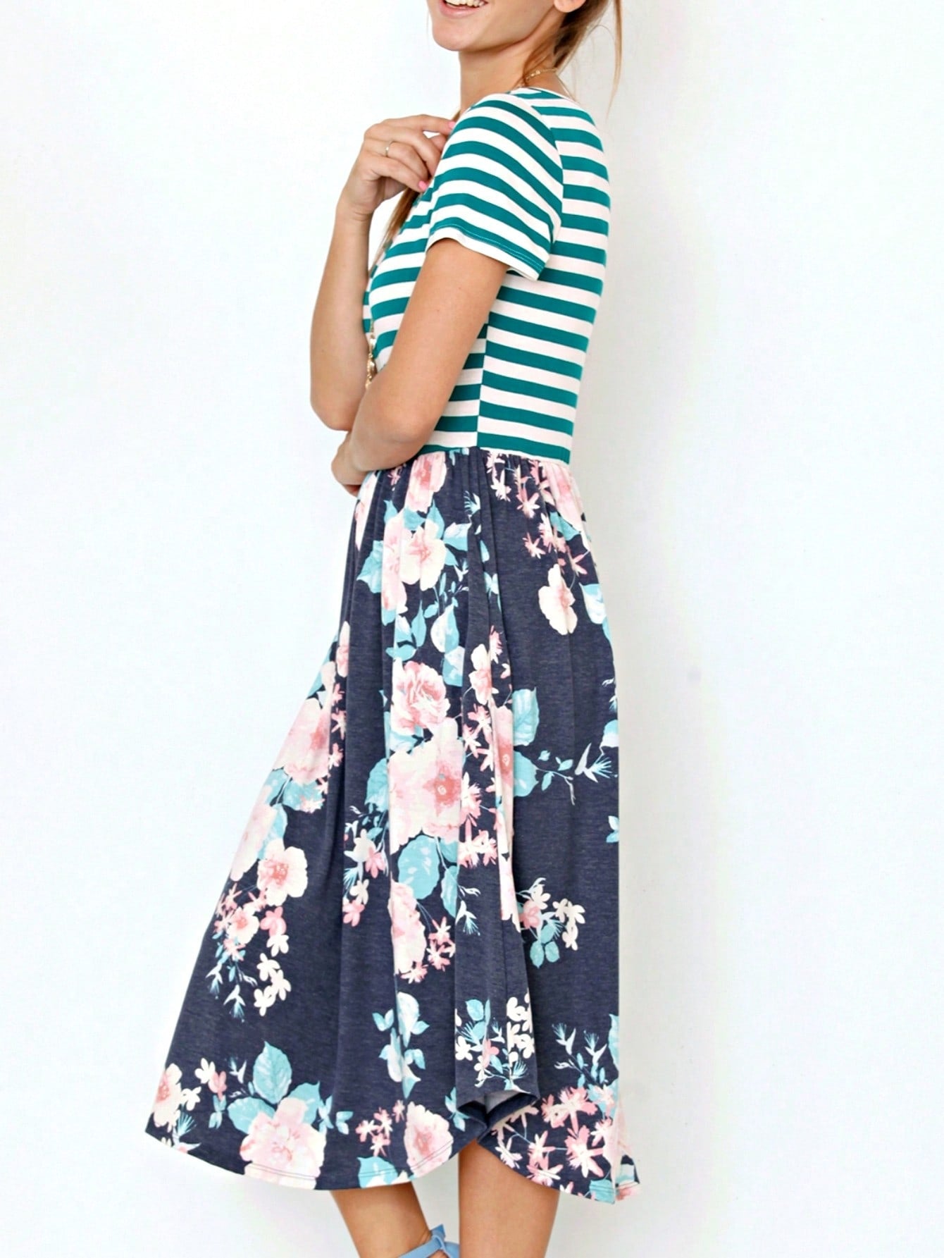 Vintage Boho Short Sleeve Summer Fall Charcoal Navy Floral Shift Midi Swing Aline Southern Dress | Small-3 XL Plus
