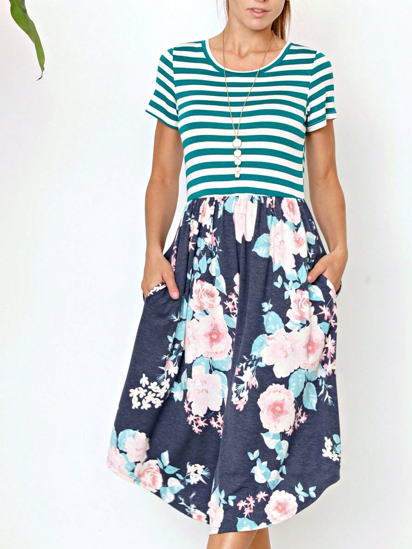 Vintage Boho Short Sleeve Summer Fall Charcoal Navy Floral Shift Midi Swing Aline Southern Dress | Small-3 XL Plus