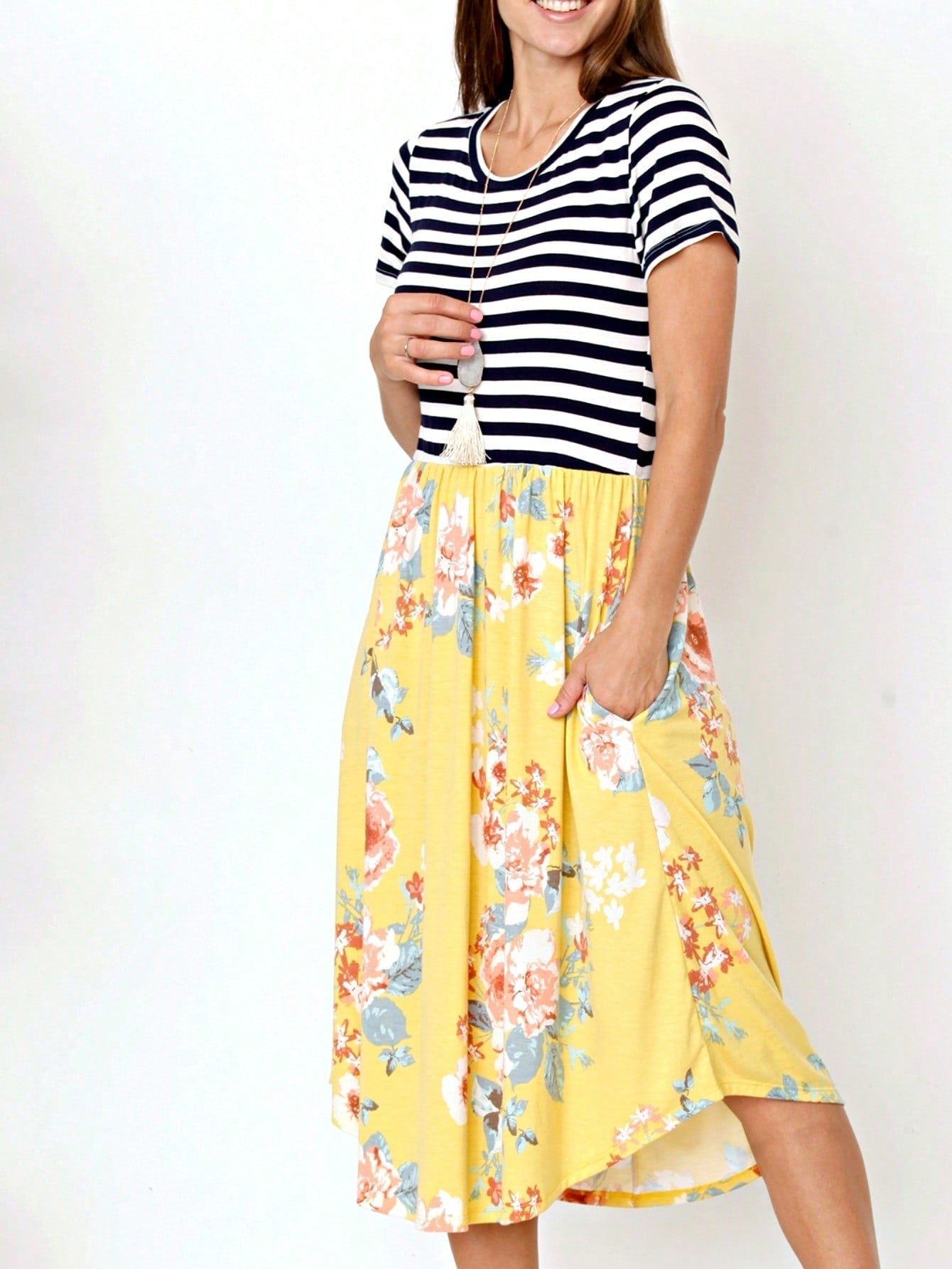 Vintage Boho Short Sleeve Summer Fall Charcoal Navy Floral Shift Midi Swing Aline Southern Dress | Small-3 XL Plus