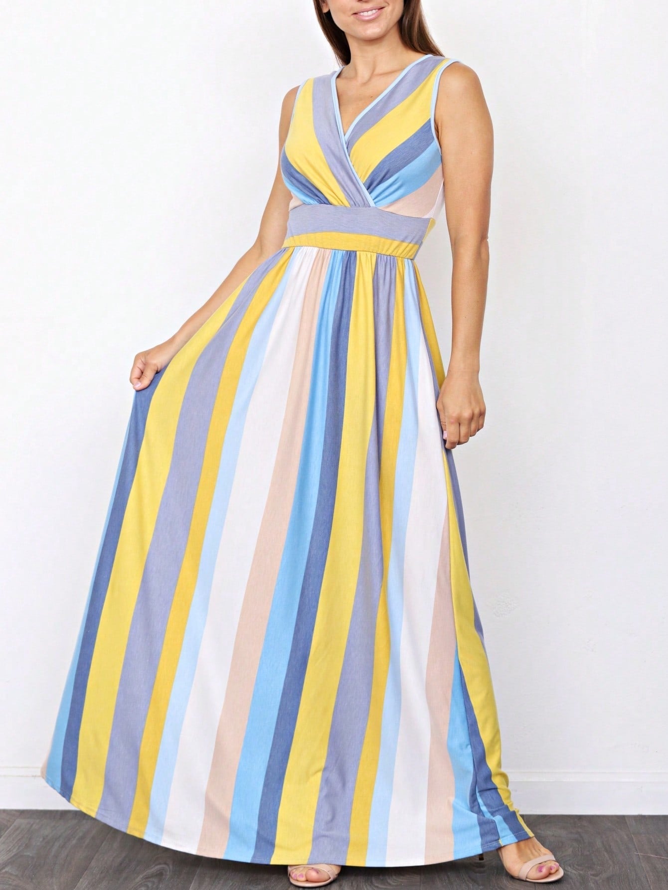 Elegant Floral Maxi Dress With  Surplice  Versatile Summer Dress For Women