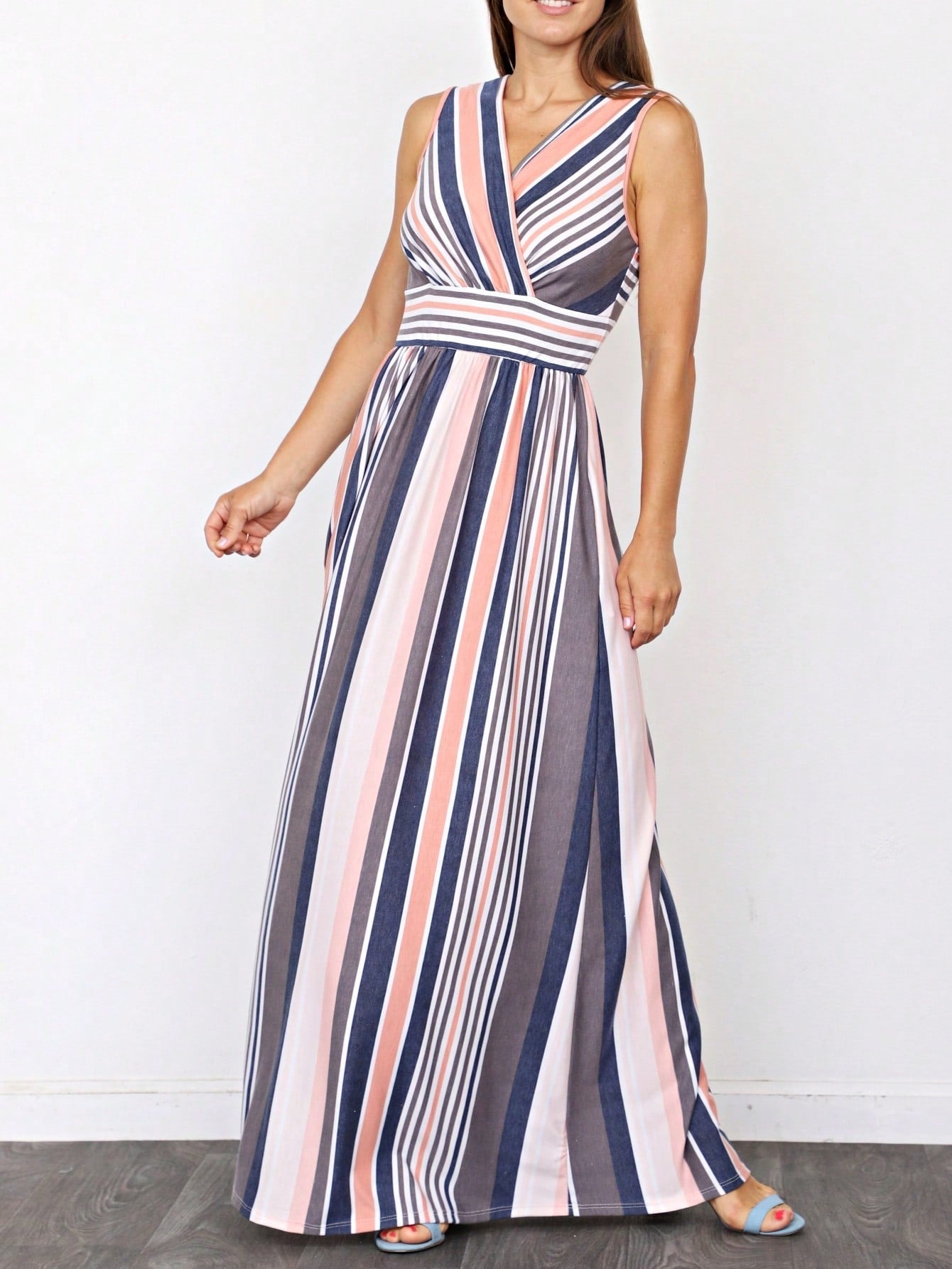 Elegant Floral Maxi Dress With  Surplice  Versatile Summer Dress For Women