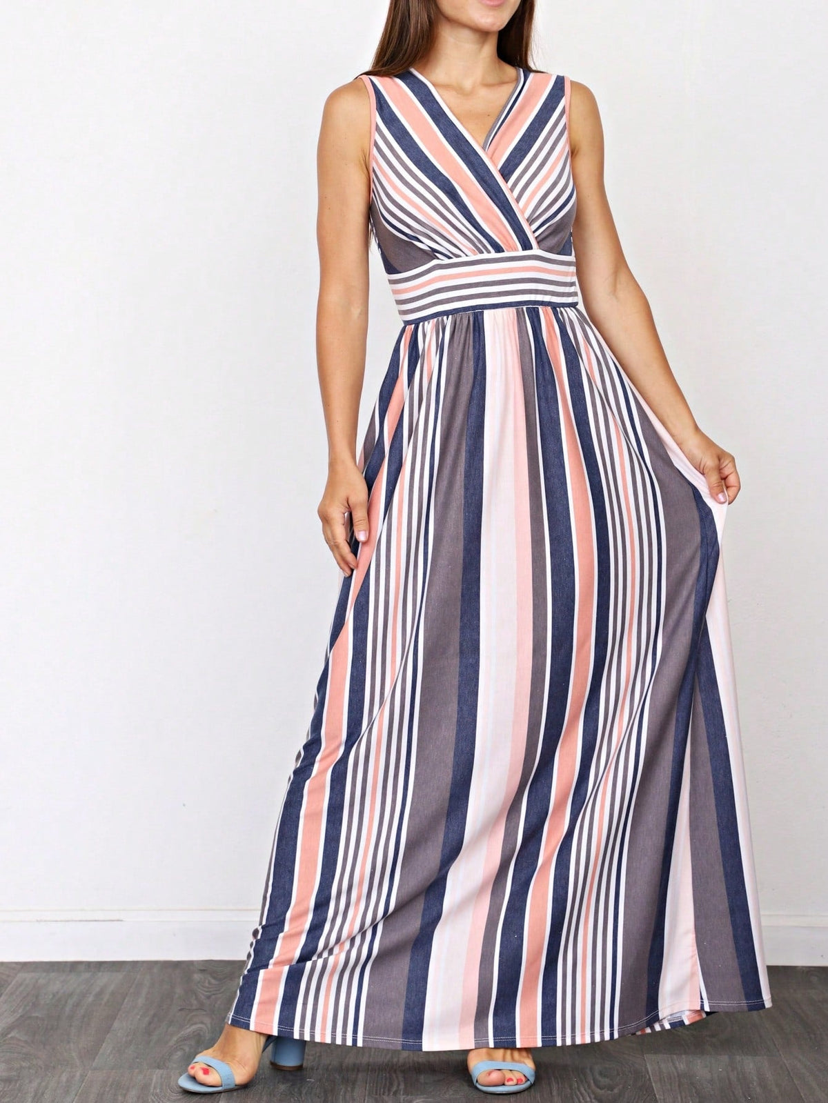 Elegant Floral Maxi Dress With  Surplice  Versatile Summer Dress For Women