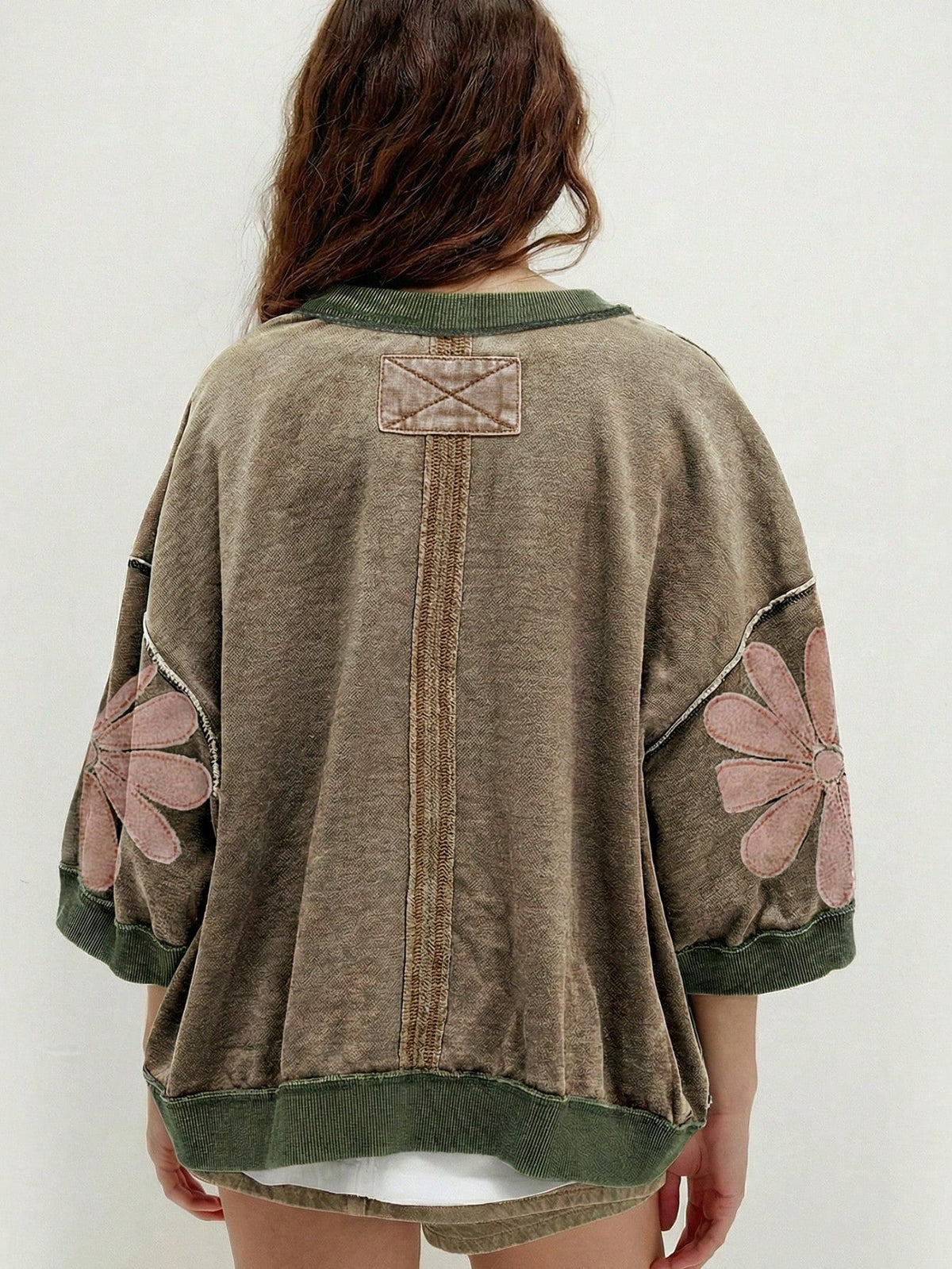 Boho Retro Cotton Mix  Drop Shoulder Mineral Acid Washed Oversized  Raw Seam Patchwork Flower Patched 3/4 Sleeve Oversize Top