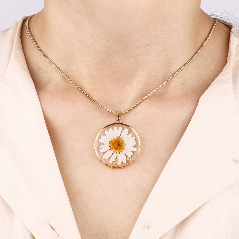Mint & Lily Pressed Birth Flower Necklace