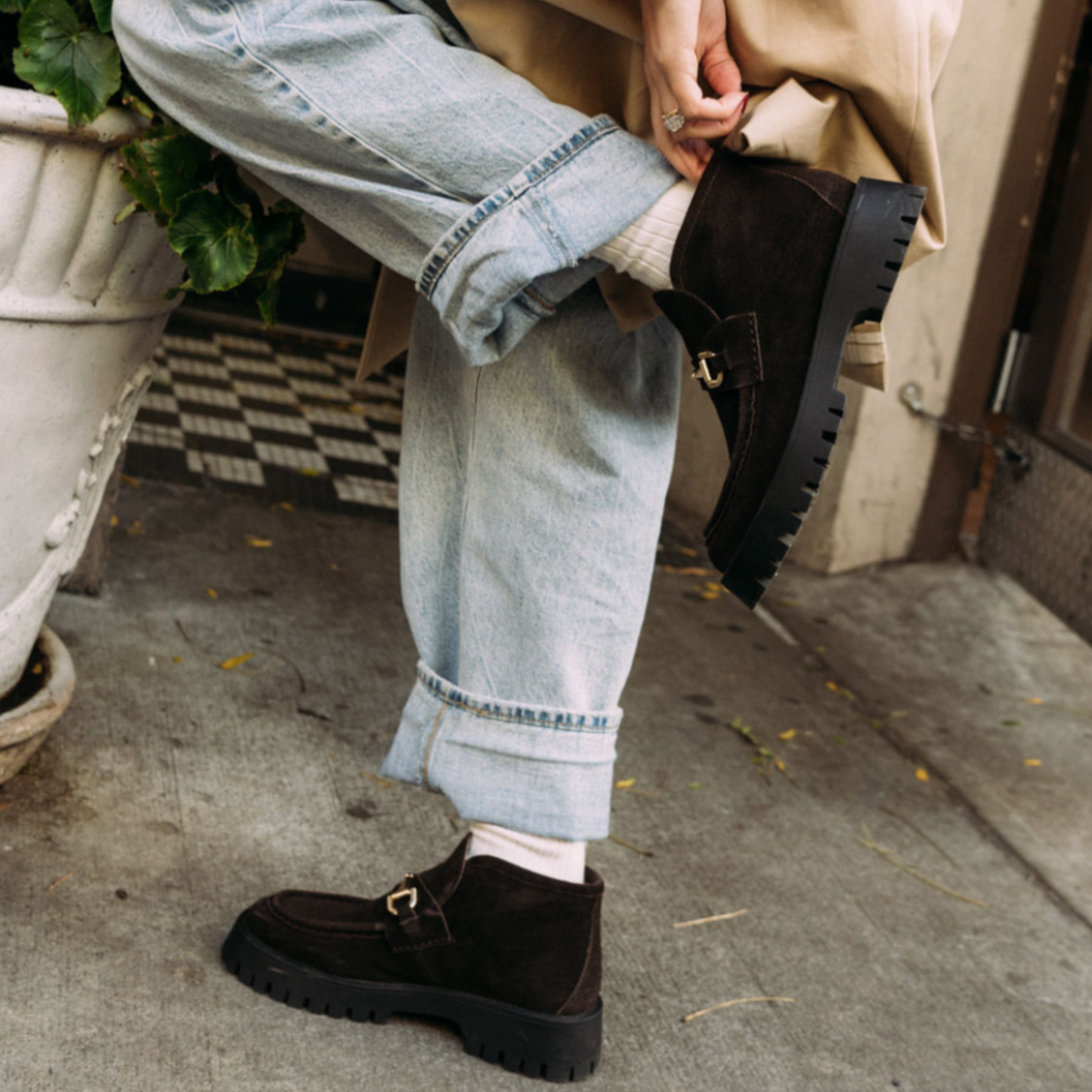 Dario Suede Horsebit Boots - Brown