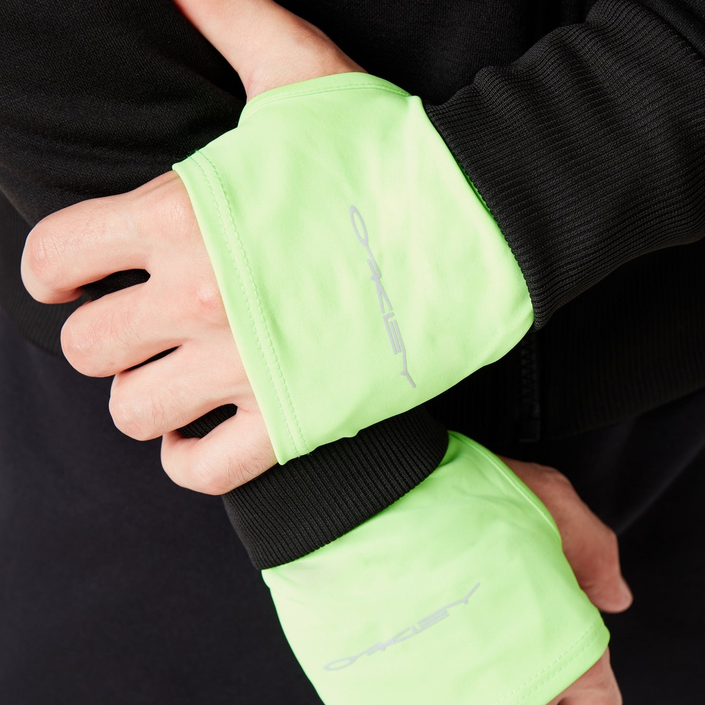 Oakley Men's Fullzip Hoodie Ninja Sweaters