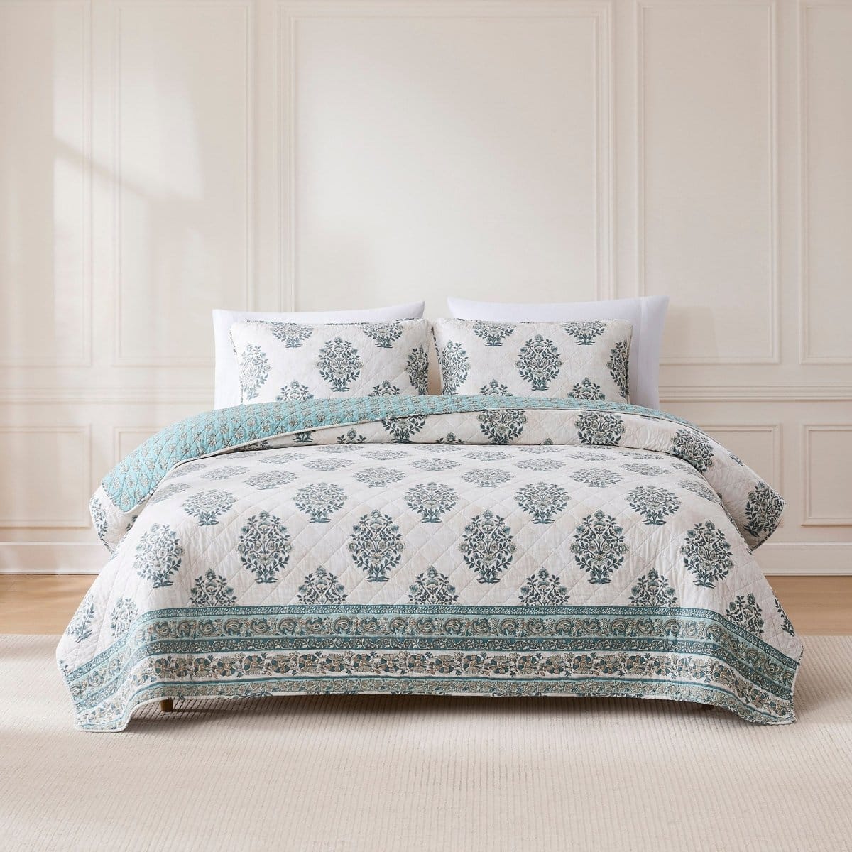 Sofia Flower Block Bouquet Reversible Cotton Quilt 3Pc Set