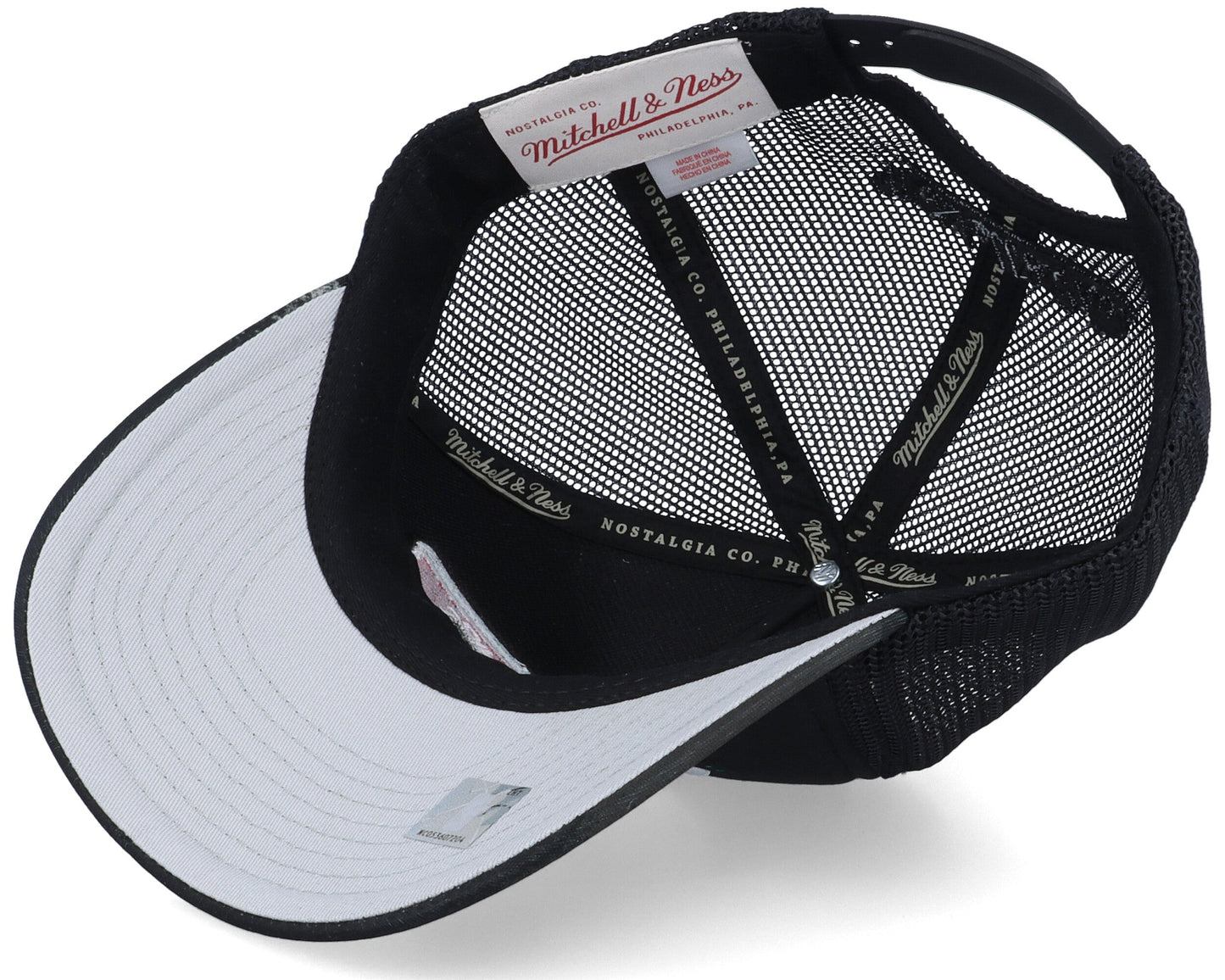 Mitchell & Ness Men's NBA San Antonio Spurs Hyper Trucker Snapback