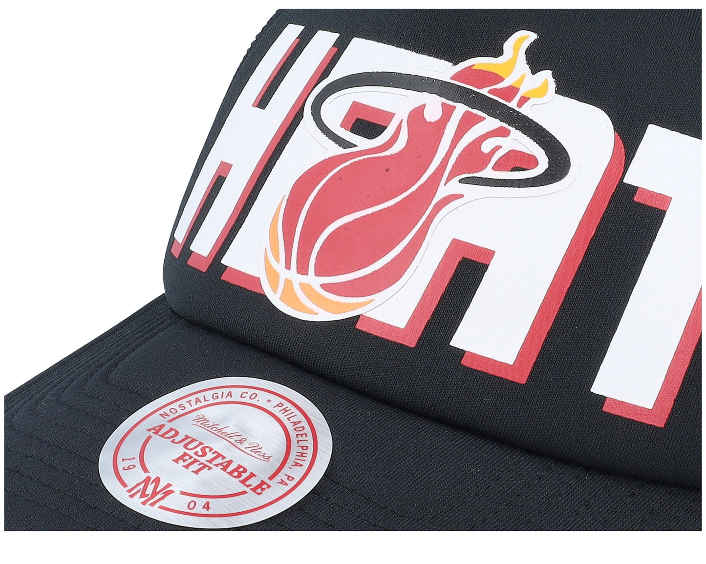 Men's Mitchell & Ness NBA Billboard Trucker Snapback Hwc Heat