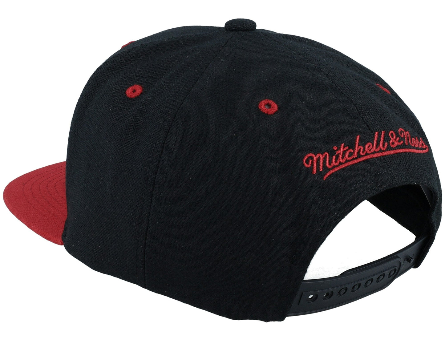 Men's Mitchell & Ness NBA Breakthrough Snapback Bulls - Black