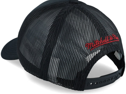Mitchell & Ness Men's NBA Billboard Trucker Snapback Bulls